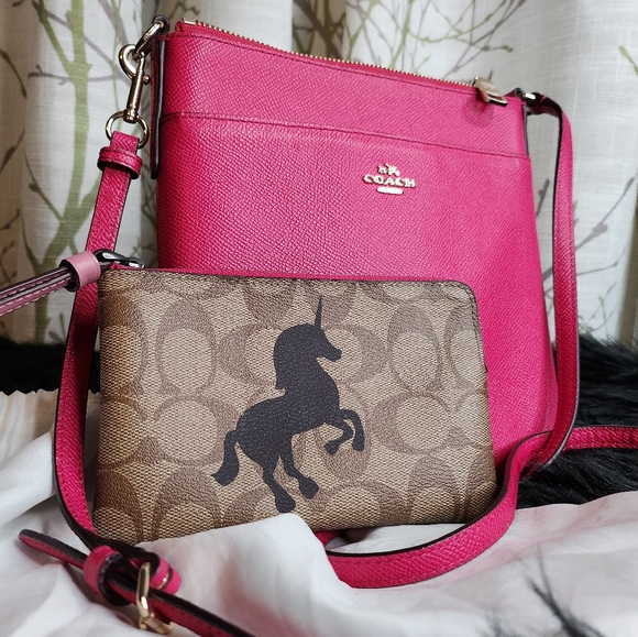 COACH pebble leather crossbody. - Picture 3 of 6